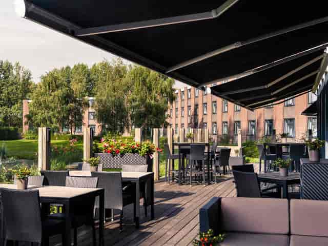 Stylish outdoor event space at Mercure Hotel Amsterdam West, ideal for networking and gatherings.