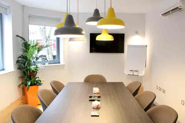 Wizu Workspace - Park Cross Street