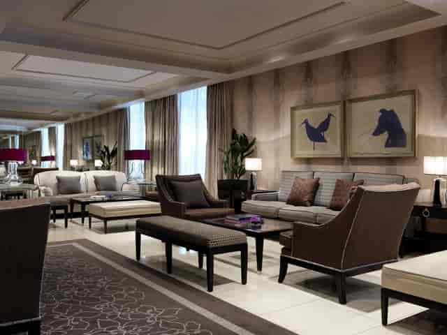 William Jessop Suite lounge, elegant furnishings for networking and meetings.