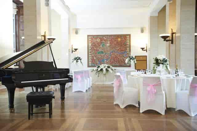 Chancellor's Hall at University of London, elegant wedding venue with grand piano.