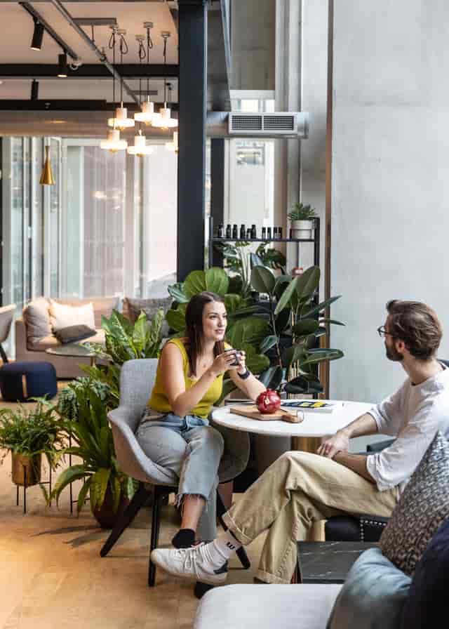 Lounge in The Fore: Relaxed meeting space with greenery for informal discussions and networking.