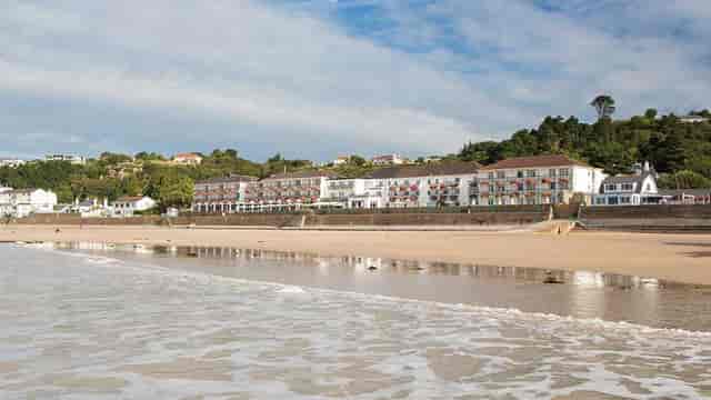 Crystal Room at L'Horizon Beach Hotel, beachfront venue for events and retreats.
