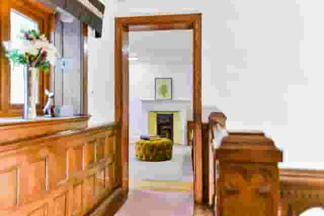 Kingswood Manor - Surrey's Hidden Gem