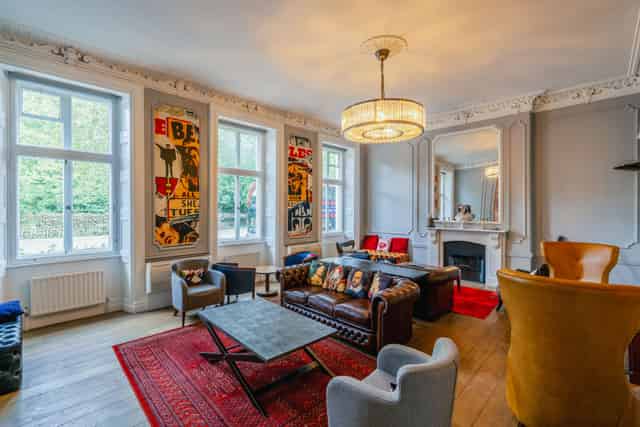 The Lounge 