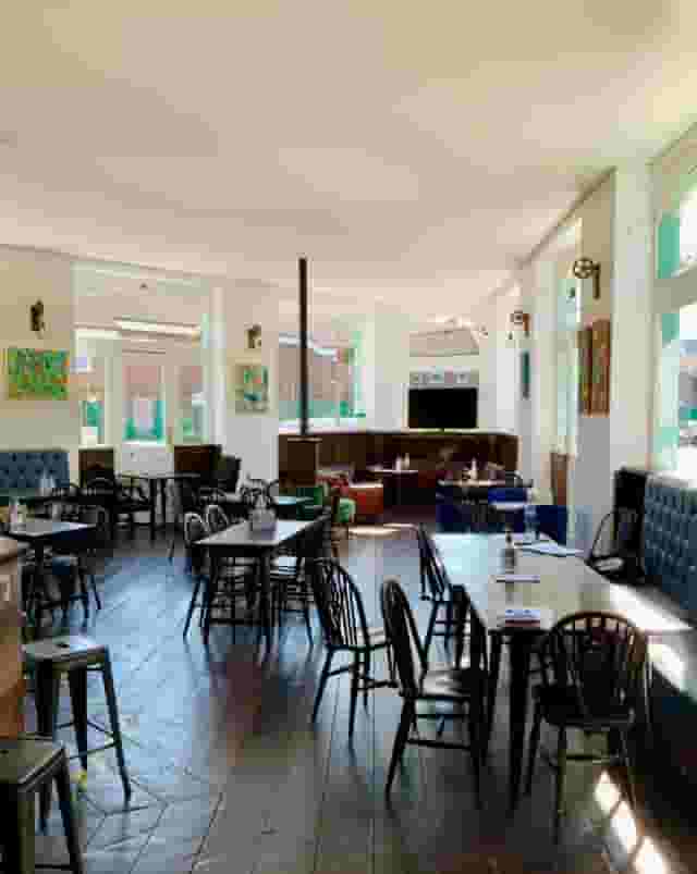 The Queens Arms