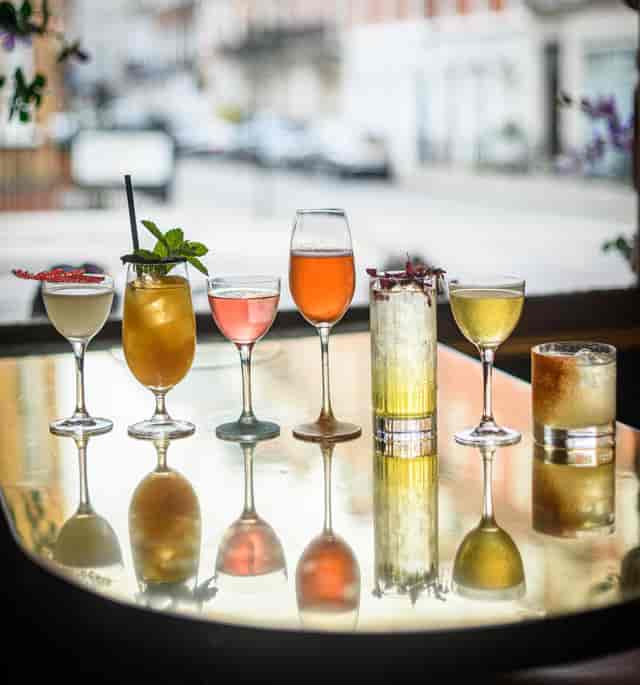 Vibrant cocktails in The Lounge, perfect for networking receptions and celebrations.
