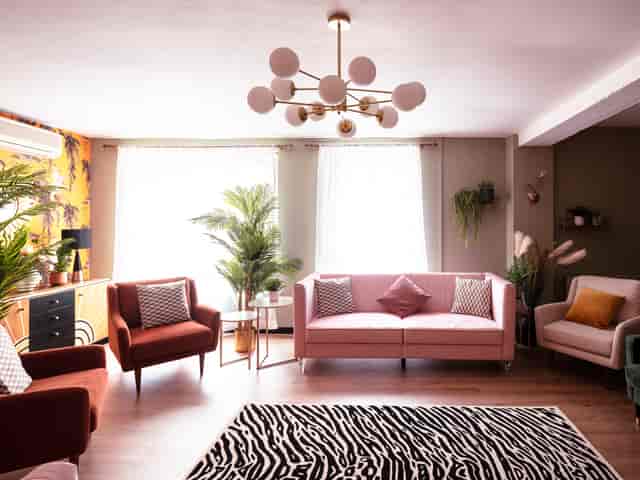 Gatsby London lounge with residential decor for networking and creative workshops.