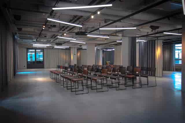 Blomsterkiosken event space in Stockholm, modern setup for presentations and seminars.