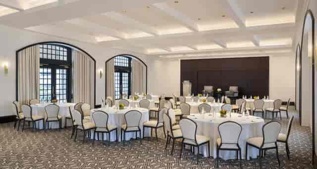 Casuarina Suite - Raffles Singapore