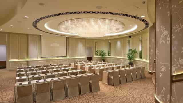 Elegant Ballroom 3 at Fullerton Hotel, featuring a luxurious chandelier for corporate events.