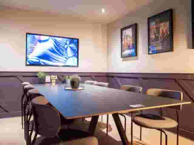 Colony Piccadilly