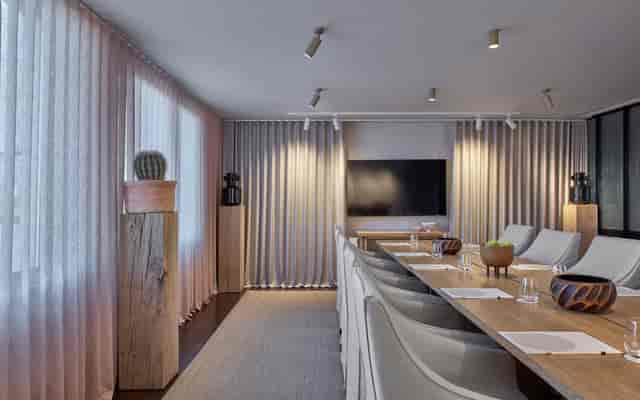One Hundred Shoreditch Hotel - image 2