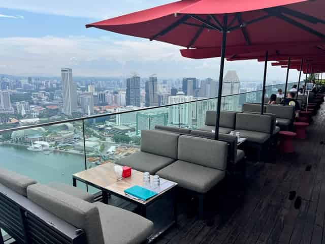 CÉ LA VI Club Lounge