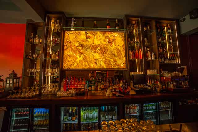 BAR 8