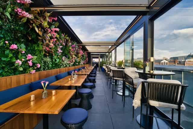 AMANO Rooftop Bar