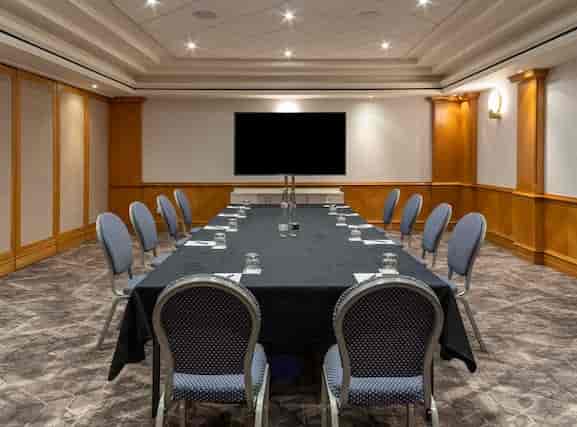 Terrace and Broadway Ballroom at Marriott Marquis, elegant meeting room for corporate events.