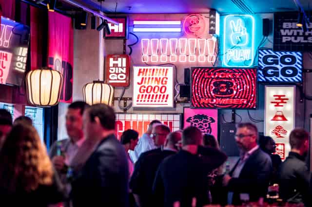 Lucky Cat Bar