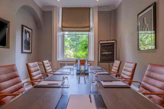 Parr Room at Oatlands Park Hotel, modern meeting space with natural light for conferences.
