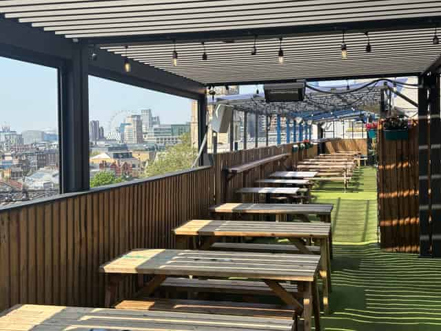 London Bridge Rooftop FULL VENUE