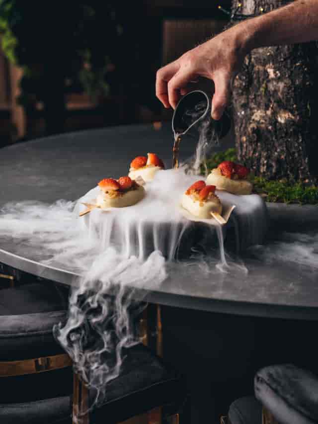 VIP Room dessert with dry ice for gala dinners and upscale receptions.