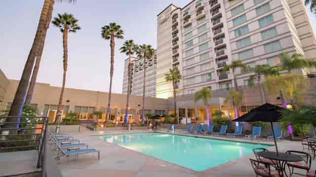 Great Room at DoubleTree San Diego with pool, ideal for outdoor events and receptions.