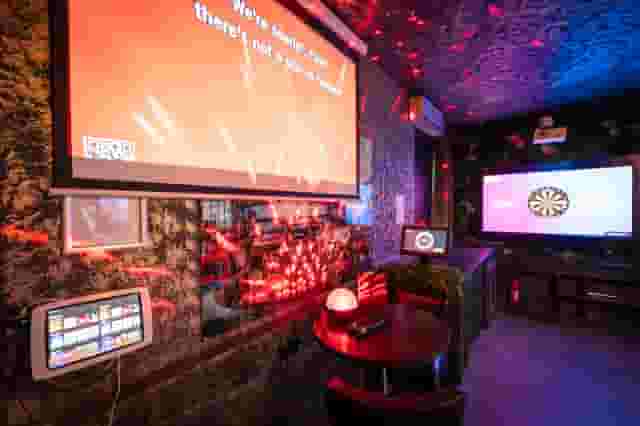 Darts Lounge 