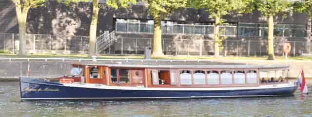 Elegant boat venue for corporate events and private celebrations on water.