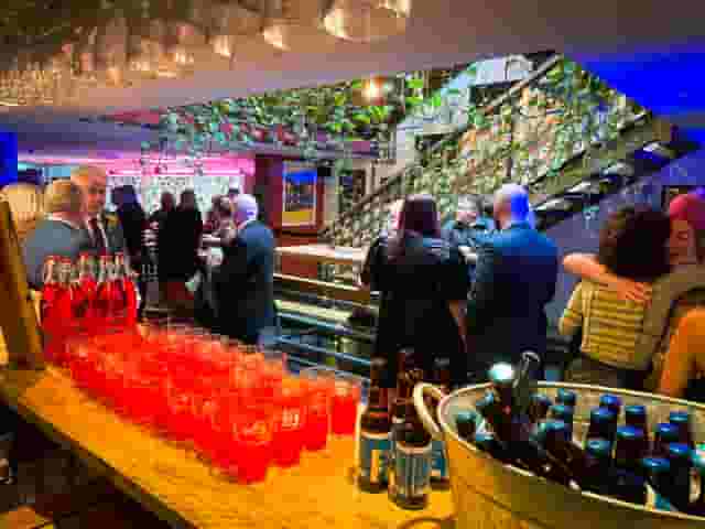 Foyer & Bar