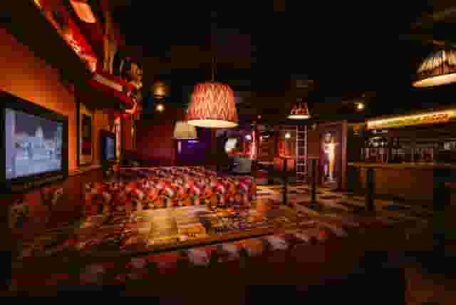 Semi Private Hire 31-50 Guests
