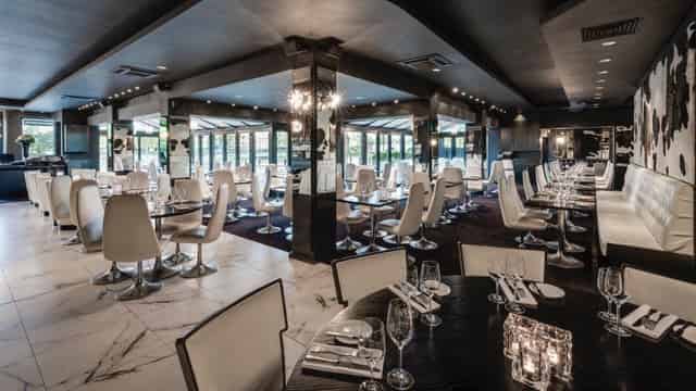 SEMI-PRIVATE DINING ROOM