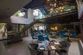Jala Pavilion at Vivari Hotel: modern restaurant with elegant decor for upscale events.