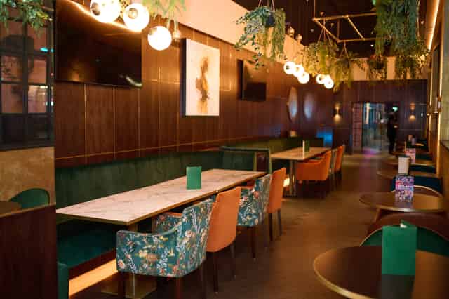 Newton's Bar