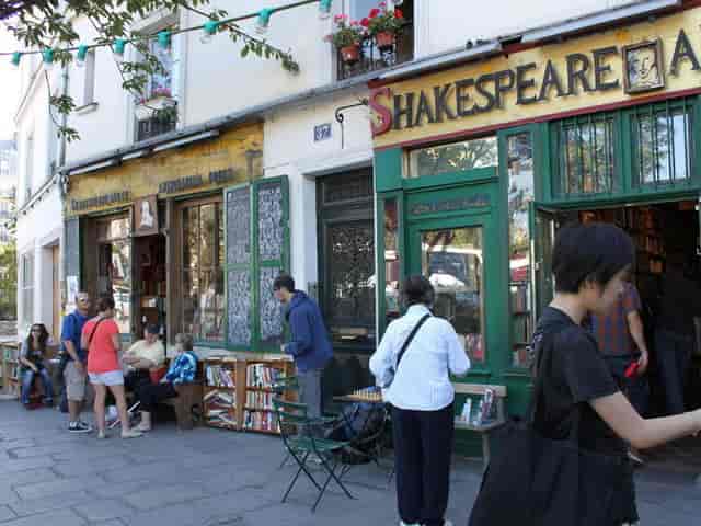 Charming bookstore in Saint Germain Des Pres, ideal for literary events and book signings.