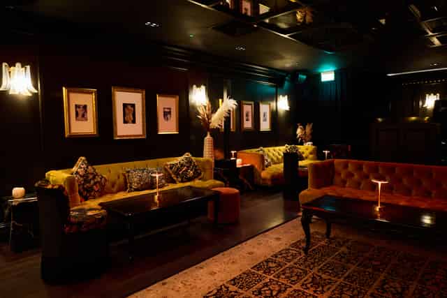 The Kinnaird Lounge