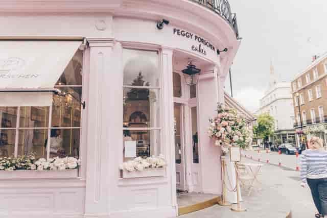 Pepa's Restaurant: pastel pink bakery for intimate gatherings and events.