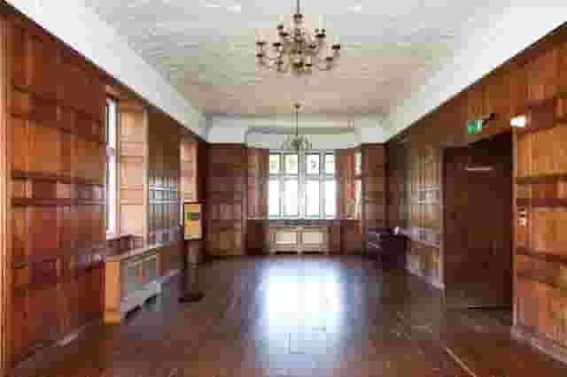 Long Gallery