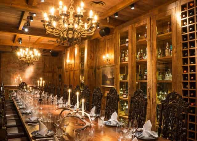 Semi Private Dining Bays / Areas