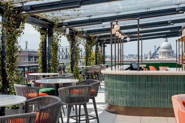 Stylish rooftop venue in Wagtail London for cocktail receptions and social gatherings.