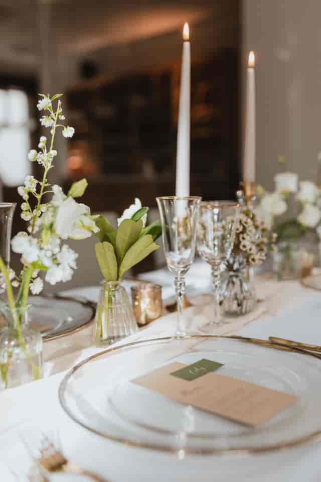 The Elizabeth Suite tablescape featuring floral decor for intimate private dining and events.