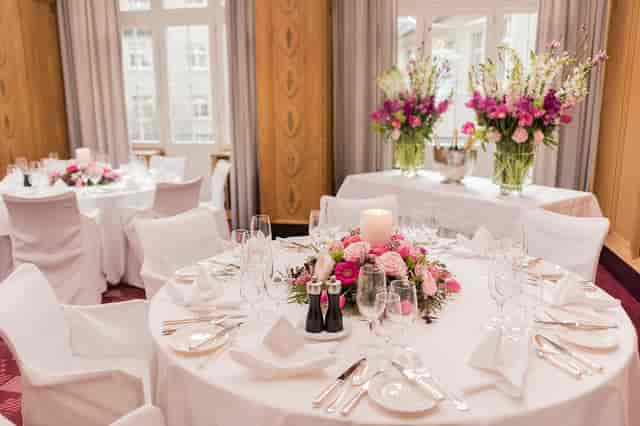 Elegant dining setup in Great Hall Zurich for weddings and corporate events.