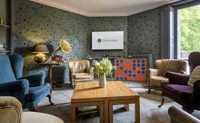 Stylish meeting room at Château de Crécy-la-Chapelle for events and presentations.