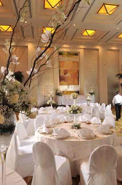 Elegant banquet hall in Shangri-La Dubai, perfect for weddings and formal events.