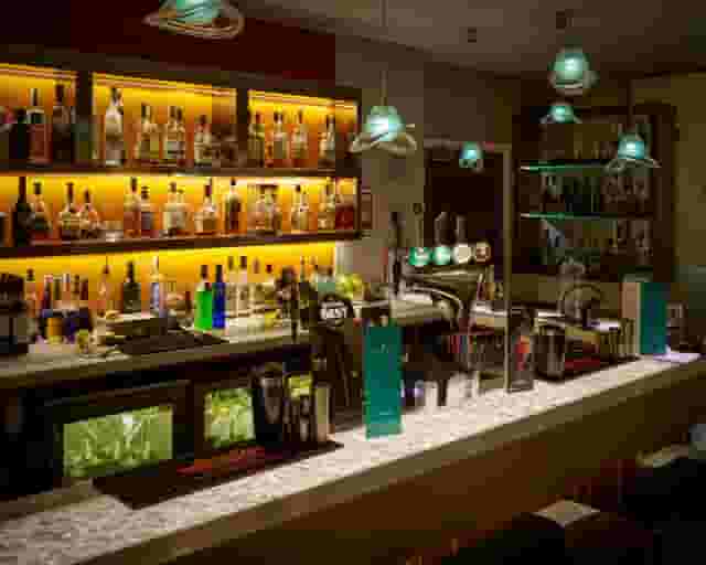 Cocktail Lounge