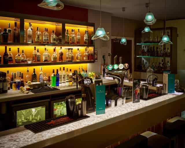 Cocktail Lounge