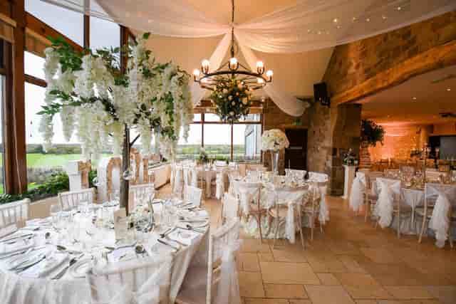 Beeston Manor | Family Run Barn Venue ...