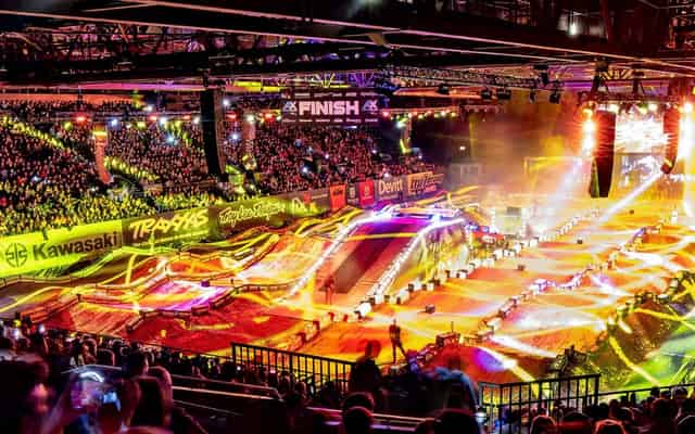 Arena bowl