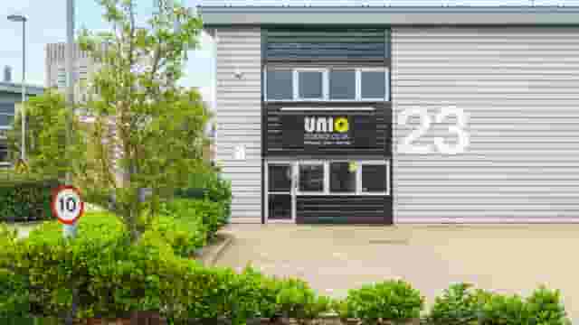 UniQ Royal Arsenal