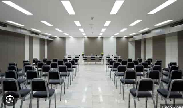 Modern conference room in Altis Grand Hotel, ideal for seminars and corporate events.
