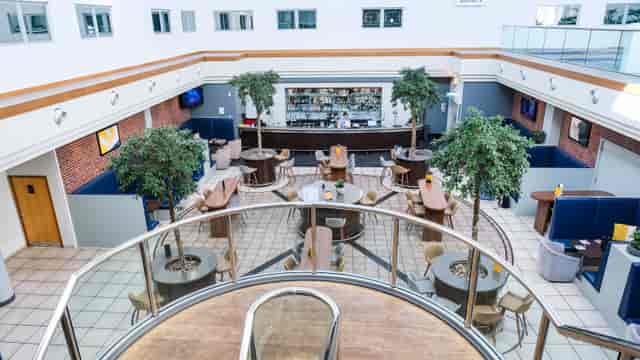 Atrum Bar at Voco Reading: spacious venue with stylish bar for meetings and events.