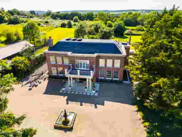 The Essex Mansion & Spa +1 more